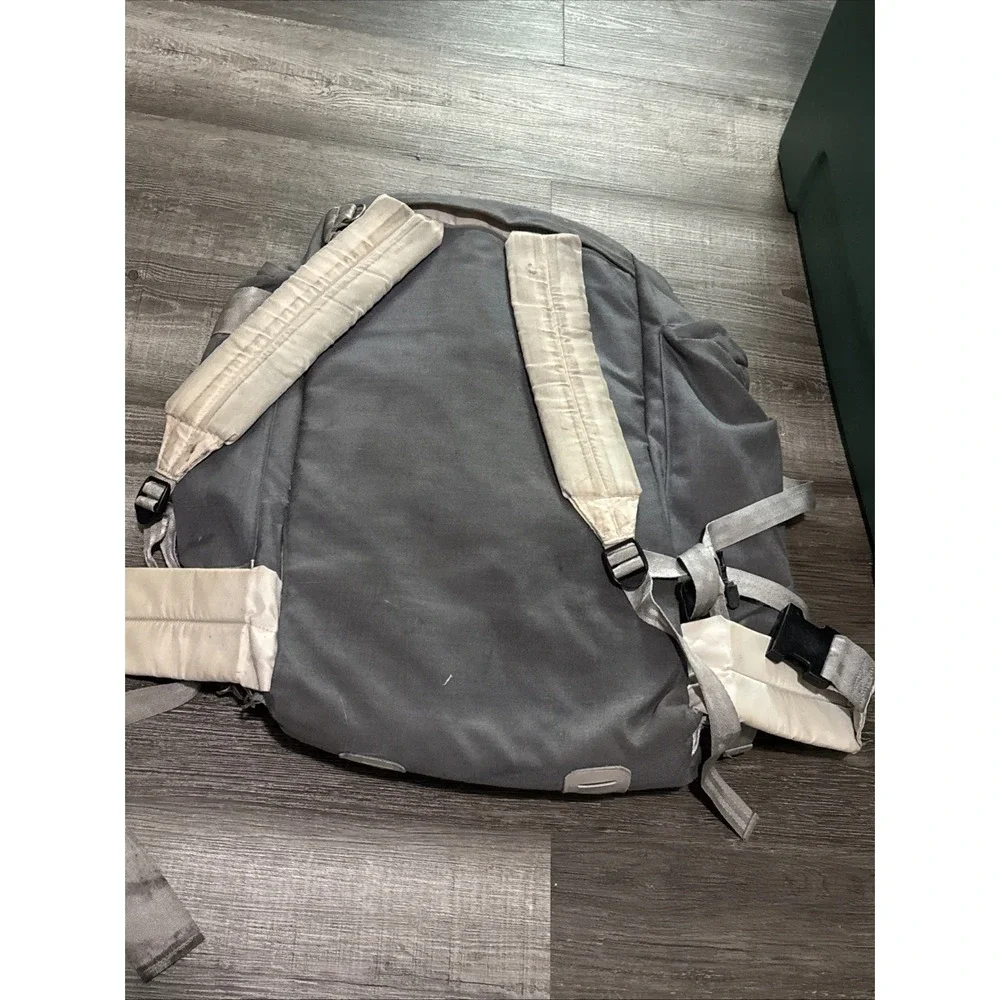 Vintage Eastpak Made in USA Backpack Extra Large 24in Travel Bag Gray Mens